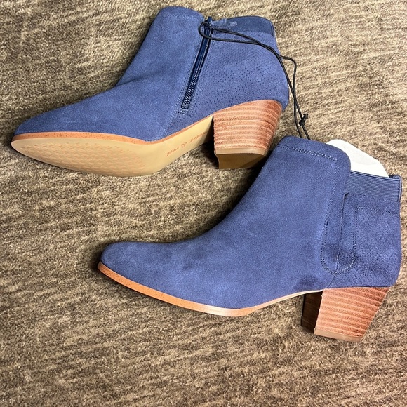 Chelsea & Violet Shoes - Violet &Red Canyon Swede bootie Size 8 Brand New